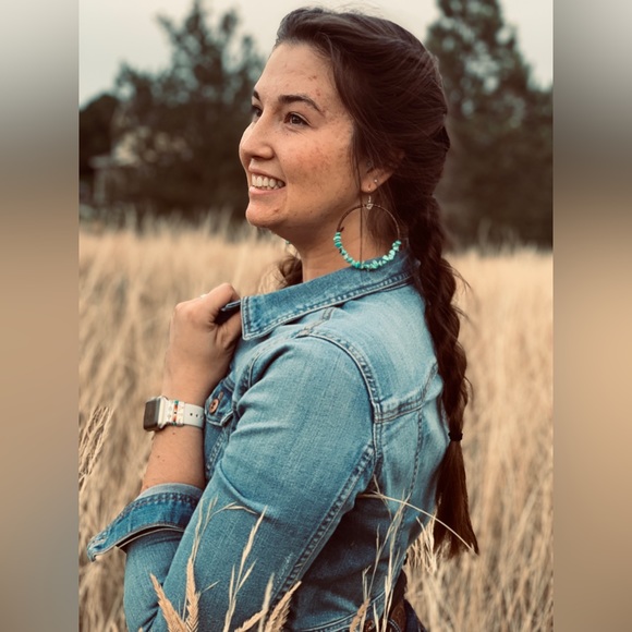 Meet Your Posher- Bailey - Picture 2 of 4